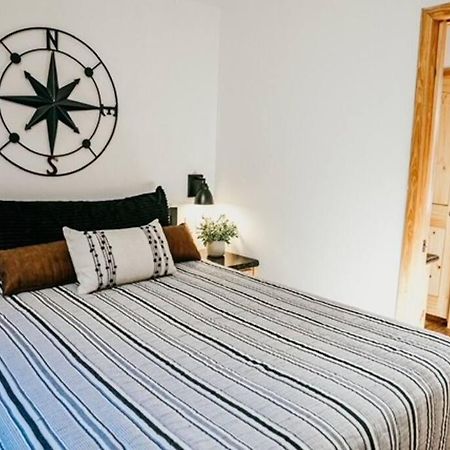 The Bison Cabin - The Cabins At Rim Rock Austin Esterno foto